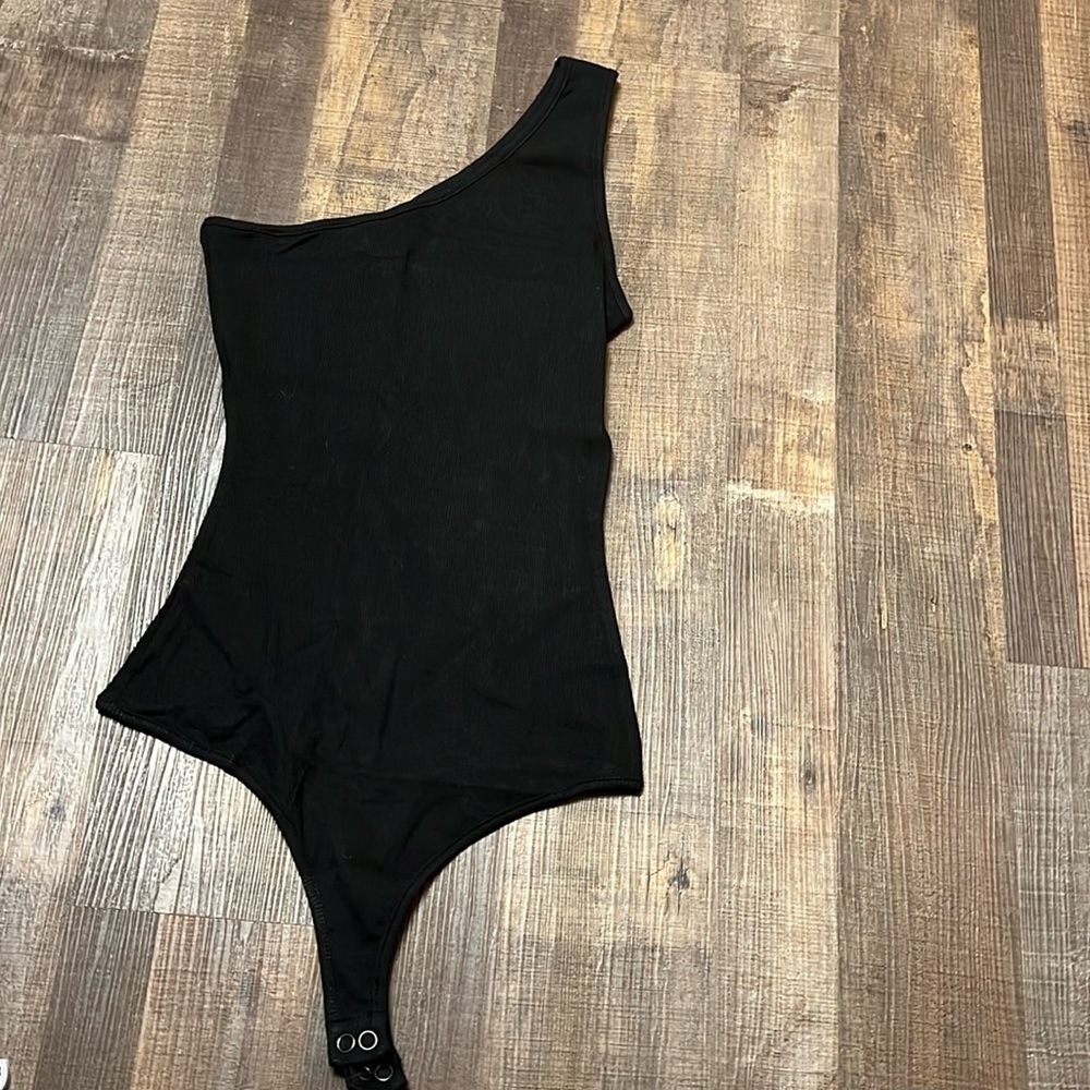 Day Dream Women’s‎ One Shoulder Bodysuit thong black layering Sm stretch casual
